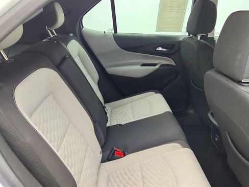 Used 2019 Chevrolet Equinox LS FWD image 23