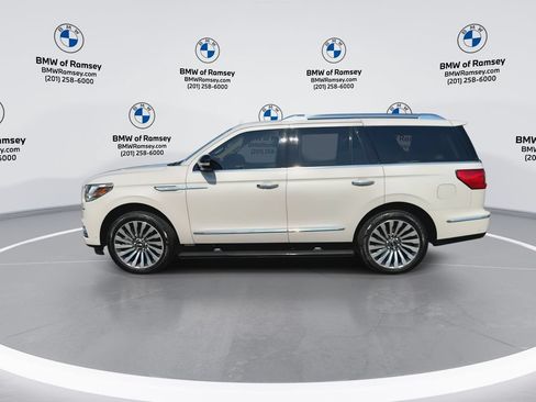 Used 2019 Lincoln Navigator Reserve AWD/4WD image 5