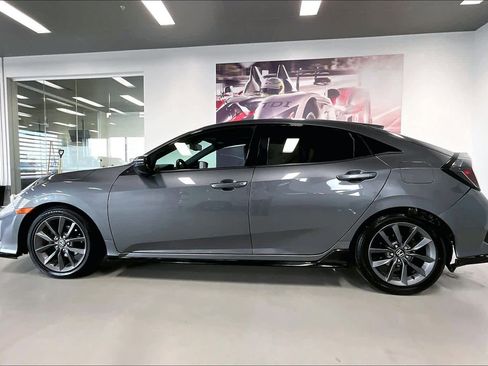 Used 2018 Honda Civic Sport Touring image 3