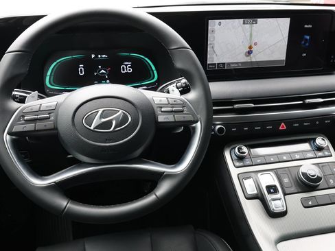 Used 2025 Hyundai Palisade SEL FWD image 17
