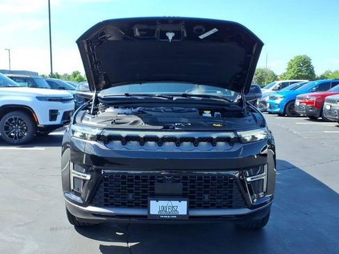 New 2026 Jeep Grand Wagoneer Summit AWD/4WD image 23
