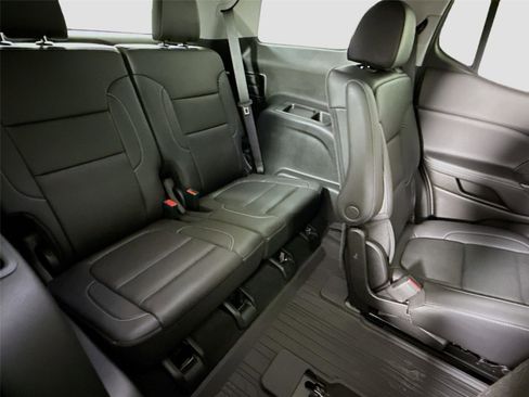 Used 2023 GMC Acadia SLT w/ Technology Package image 21