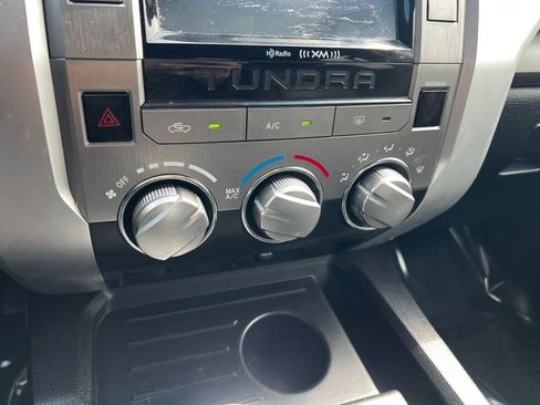 Used 2015 Toyota Tundra SR5 w/ SR5 Upgrade Package image 58