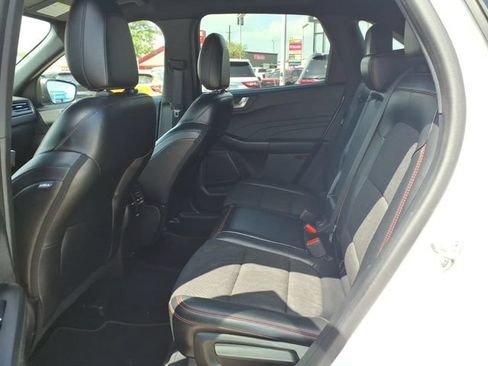 Used 2023 Ford Escape ST-Line FWD image 19