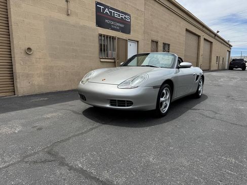 Used 2000 Porsche Boxster RWD image 2