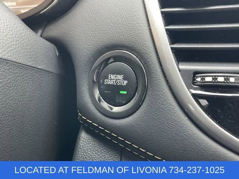 Certified 2022 Chevrolet Trax LT w/ LT Convenience Package image 16