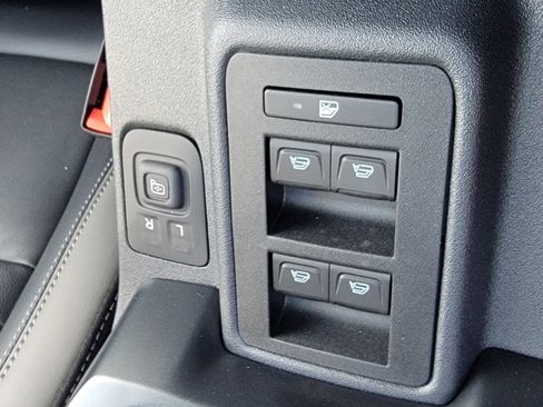 New 2025 Ford Bronco Outer Banks AWD/4WD image 24