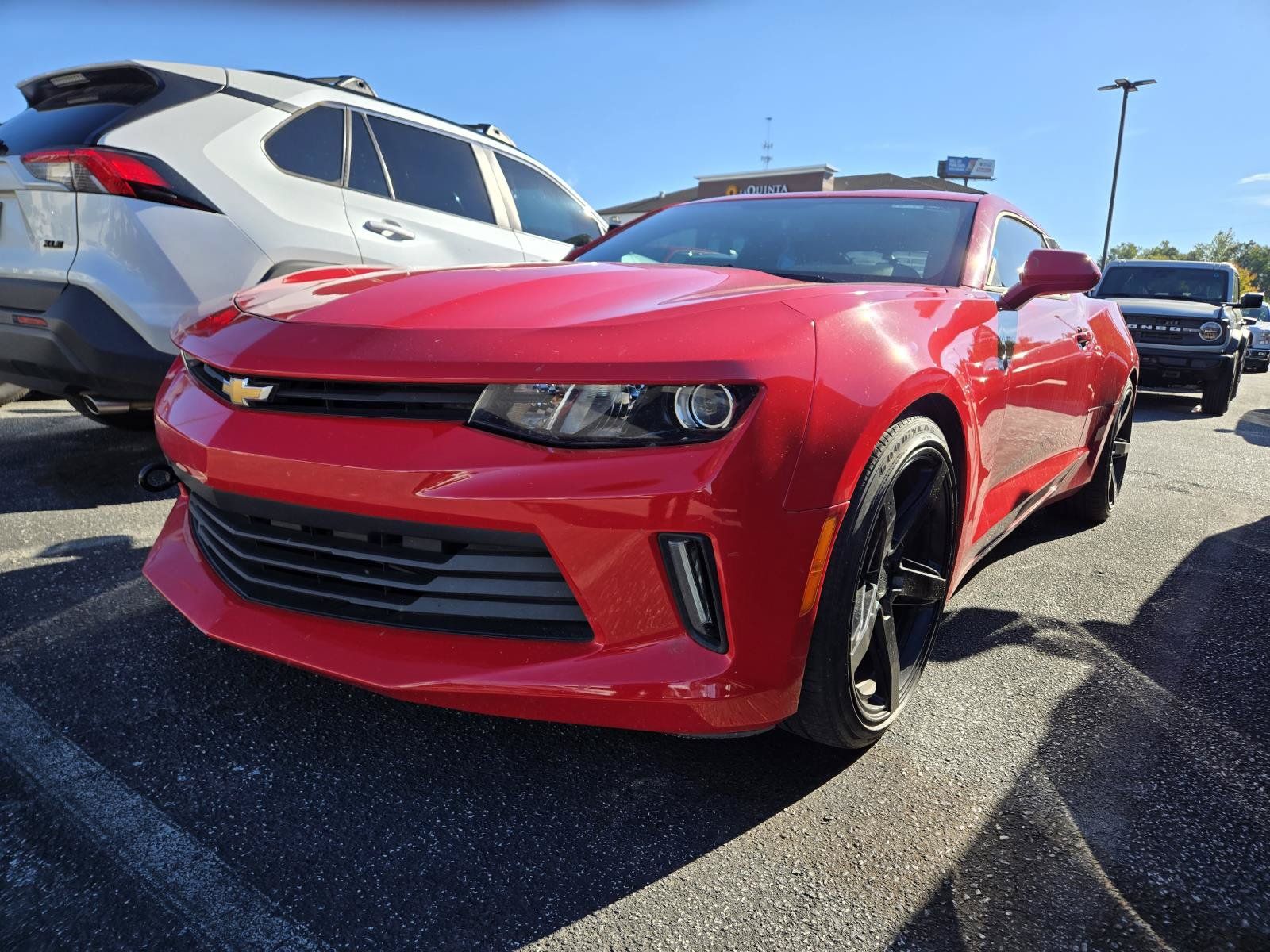 Used 2018 Chevrolet Camaro LT RWD image 1