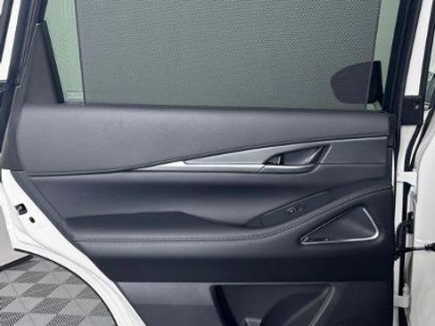 Certified 2025 INFINITI QX60 Luxe image 19