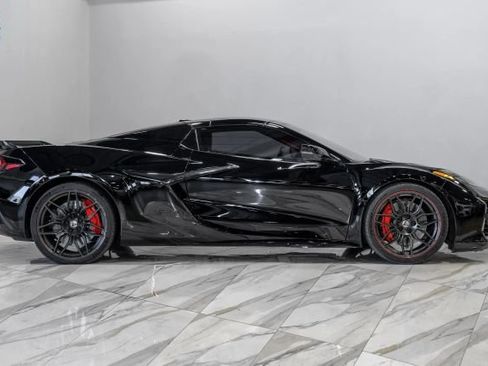 Used 2023 Chevrolet Corvette Z06 w/ Stealth Interior Trim Package RWD image 13