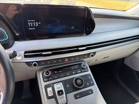 Used 2025 Hyundai Palisade SEL FWD image 28