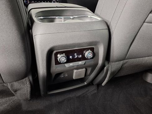 New 2026 Chevrolet Traverse LT w/ Driver Confidence Package image 13