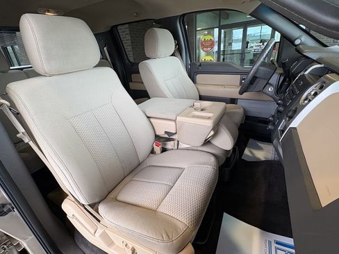 Used 2014 Ford F150 XLT image 23
