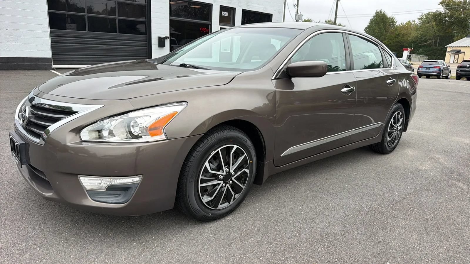 Used 2015 Nissan Altima 2.5 S w/ Power Driver Seat Package FWD image 13