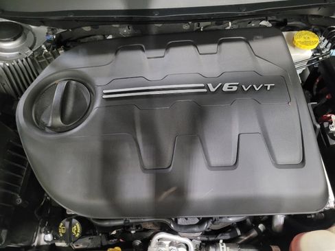 Used 2019 Jeep Cherokee Limited AWD/4WD image 30