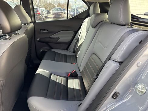 Used 2023 Nissan Kicks SR w/ SR Premium Package image 13