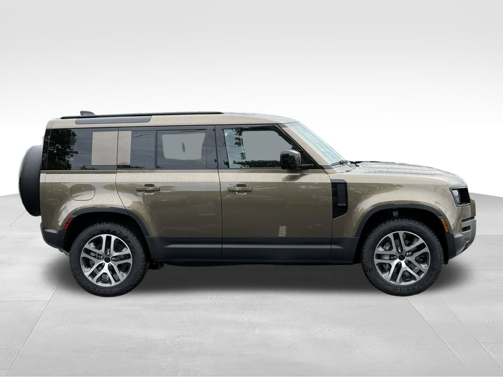 New 2026 Land Rover Defender 110 S AWD/4WD image 7