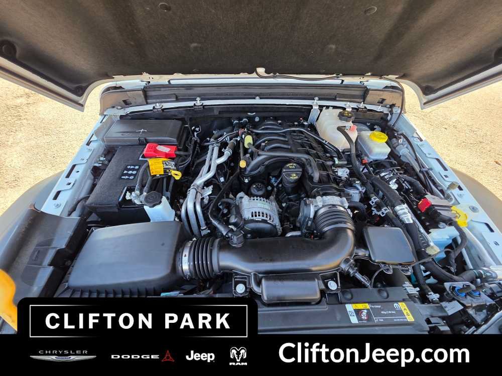 Used 2022 Jeep Wrangler Sport AWD/4WD image 26