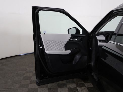 New 2025 Mitsubishi Outlander SEL image 25