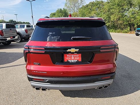 New 2026 Chevrolet Traverse LT w/ Driver Confidence Package image 7