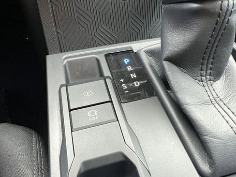 Used 2024 Toyota Tacoma SR image 43