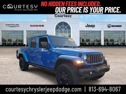 Used 2025 Jeep Gladiator Sport
