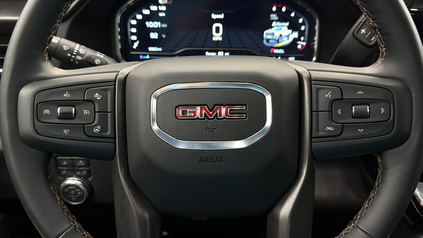 Used 2025 GMC Sierra 2500 AT4 w/ AT4 Premium Plus Package AWD/4WD image 29