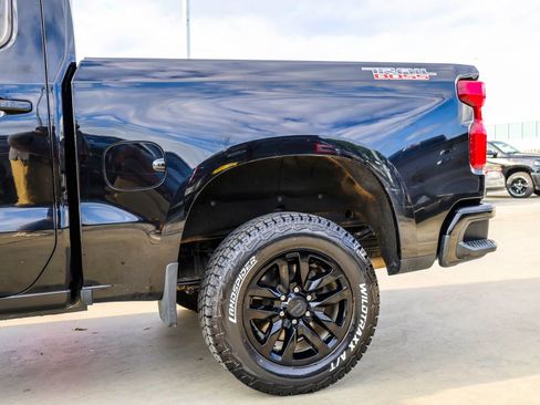 Used 2022 Chevrolet Silverado 1500 LT Trail Boss w/ Convenience Package II image 6