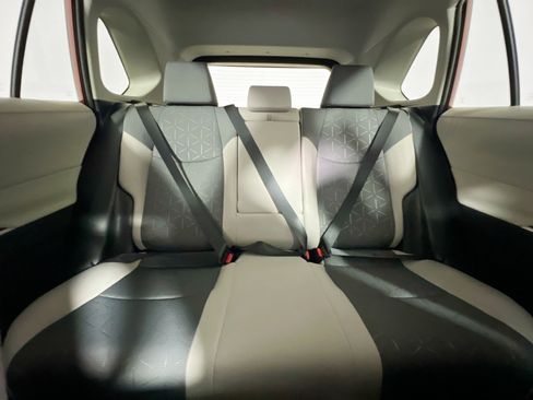 Used 2025 Toyota RAV4 XLE w/ Convenience Package FWD image 33