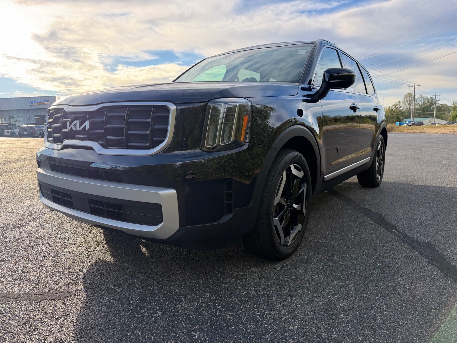 Used 2025 Kia Telluride S AWD/4WD image 6