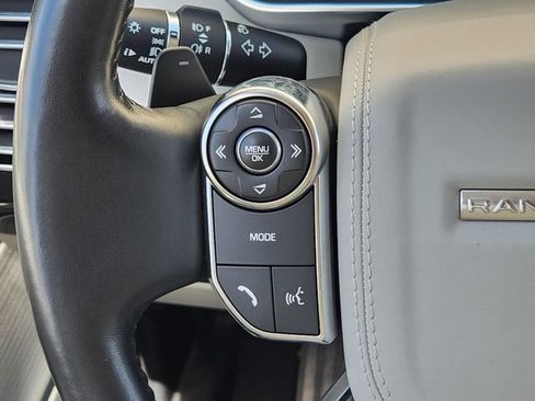 Used 2017 Land Rover Range Rover HSE image 27