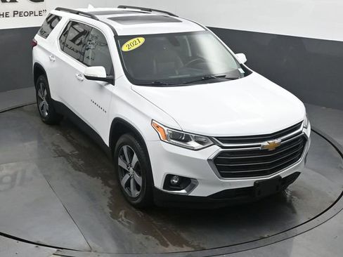 Used 2021 Chevrolet Traverse LT w/ LT Premium Package AWD/4WD image 50