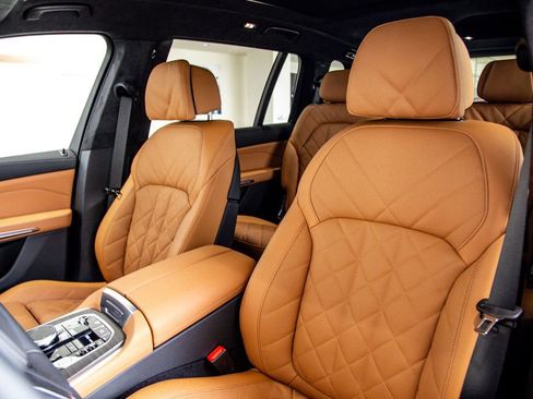 New 2026 BMW X7 xDrive40i w/ Dynamic Handling Package image 17