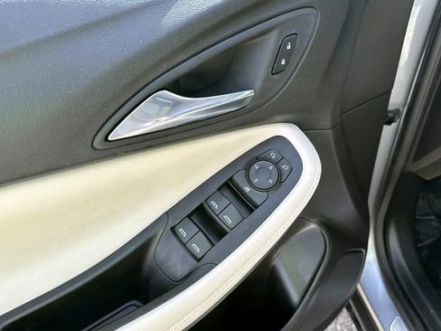 Certified 2023 Buick Encore GX Preferred w/ Cold Weather Comfort Package FWD image 16