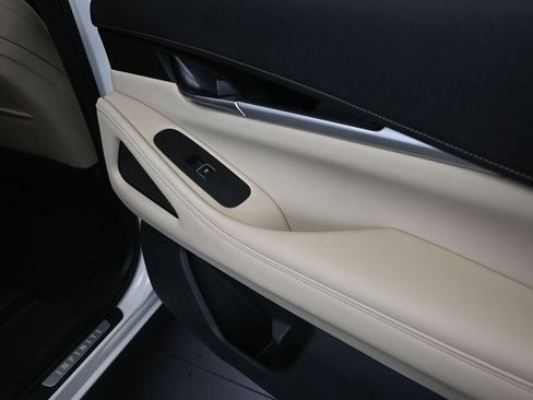 New 2026 INFINITI QX80 Luxe image 19