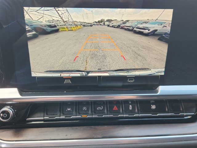 Used 2025 GMC Sierra 1500 SLT RWD image 17