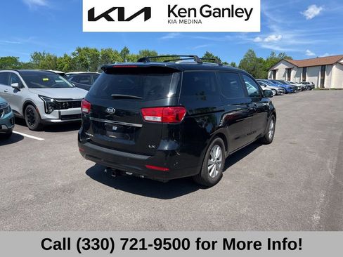 Used 2016 Kia Sedona LX w/ Option Group 020 FWD image 5