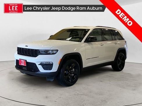 New 2025 Jeep Grand Cherokee Limited w/ Luxury Tech Group II image 1