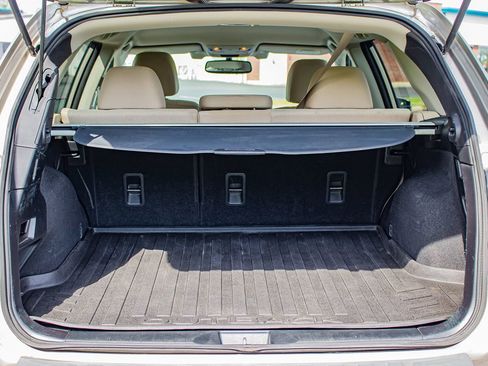 Used 2016 Subaru Outback 2.5i Premium image 17