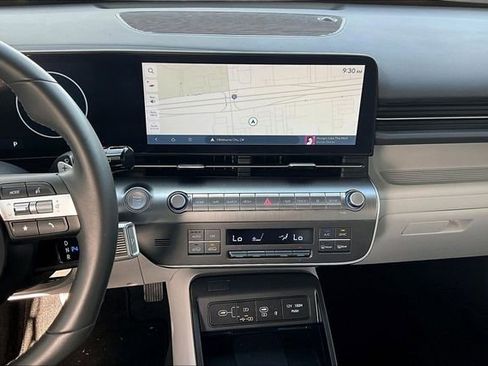 Used 2024 Hyundai Kona SEL w/ Convenience Package FWD image 5