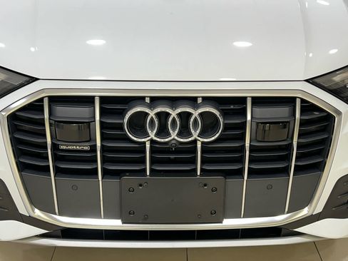 Used 2022 Audi Q7 Premium Plus image 4