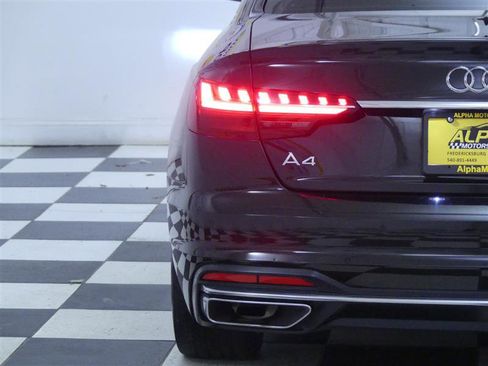 Used 2022 Audi A4 2.0T Premium w/ Convenience Package image 31