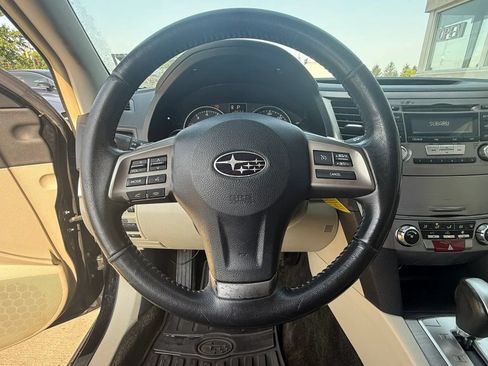 Used 2013 Subaru Legacy 2.5i Premium w/ All-Weather Pkg AWD/4WD image 14