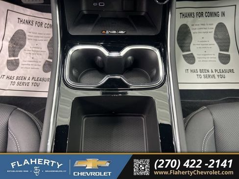 New 2026 Chevrolet Traverse LT w/ Enhanced Driving Package image 32