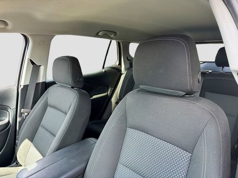 Used 2023 GMC Terrain SLE w/ Driver Convenience Package image 11