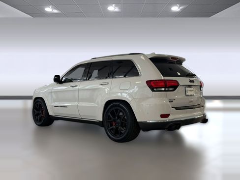 Used 2021 Jeep Grand Cherokee Summit AWD/4WD image 3