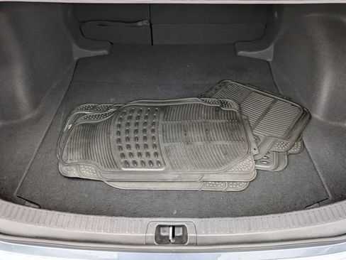 Used 2025 Toyota Corolla LE image 27