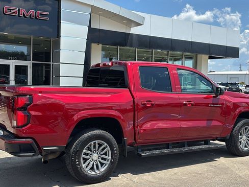Certified 2025 Chevrolet Colorado W/T w/ WT Convenience Package II RWD image 8