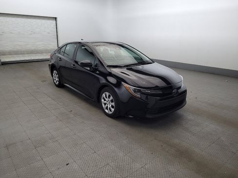 Used 2024 Toyota Corolla LE FWD image 13