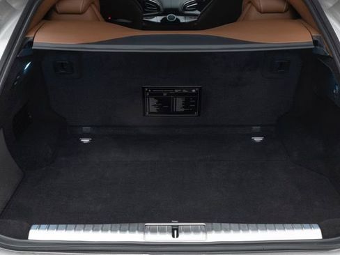 Used 2024 Ferrari Purosangue image 49